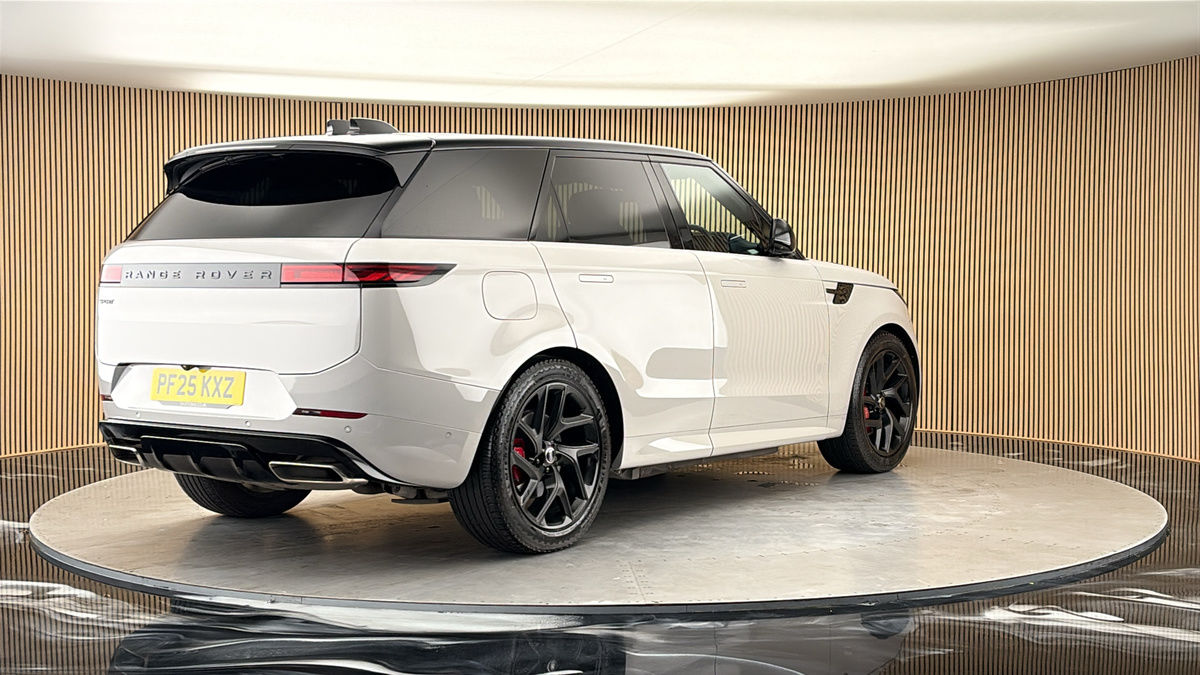 More views of Land Rover Range Rover Sport