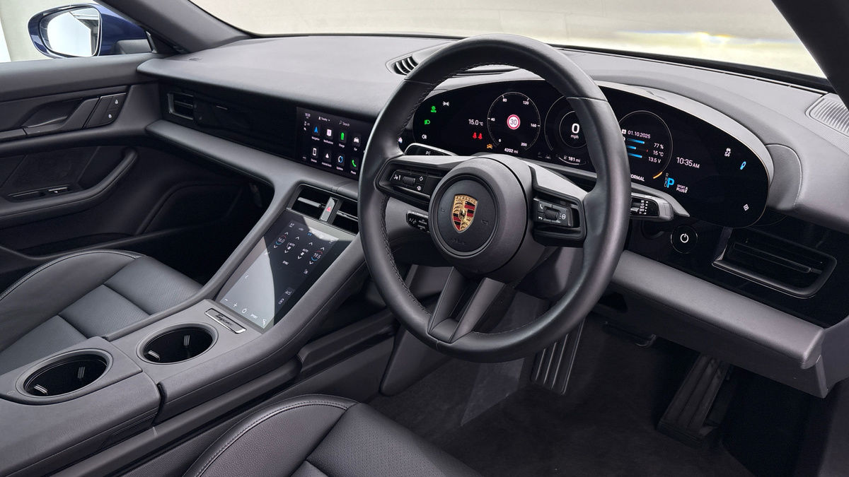 Porsche Taycan Image 5