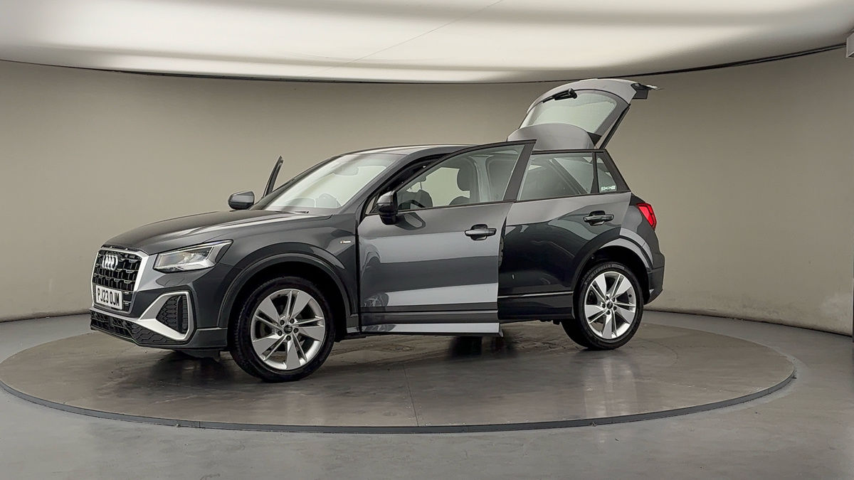More views of Audi Q2