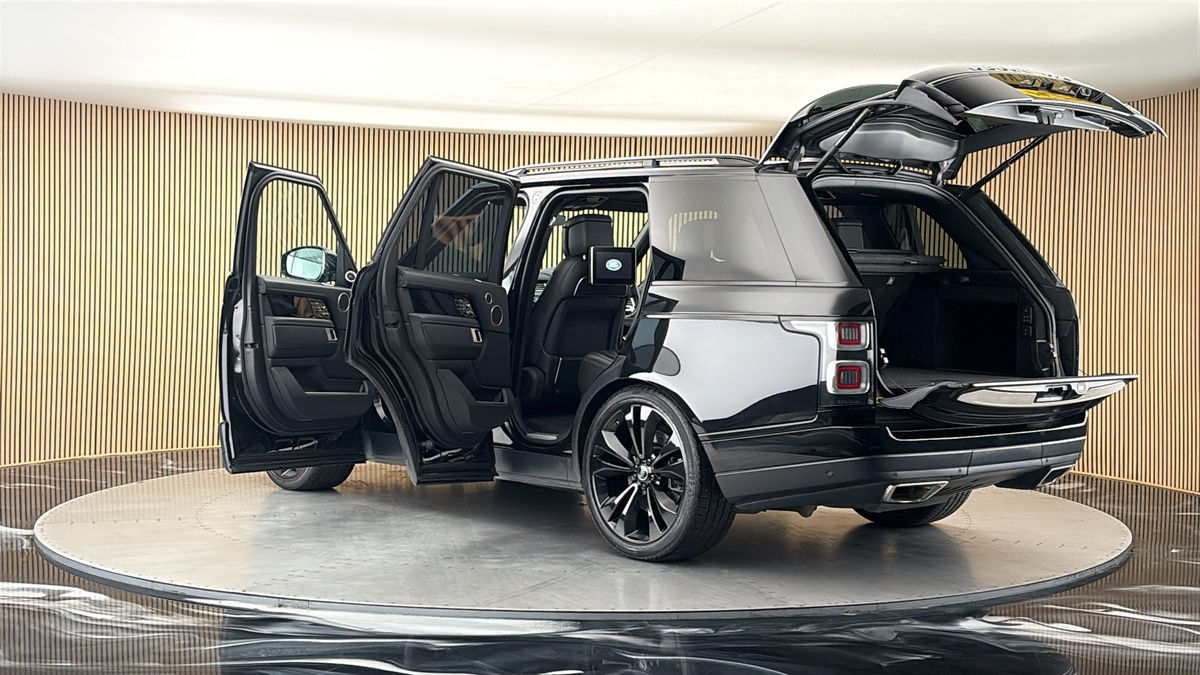 More views of Land Rover Range Rover