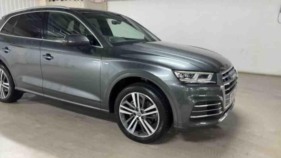 More views of Audi Q5
