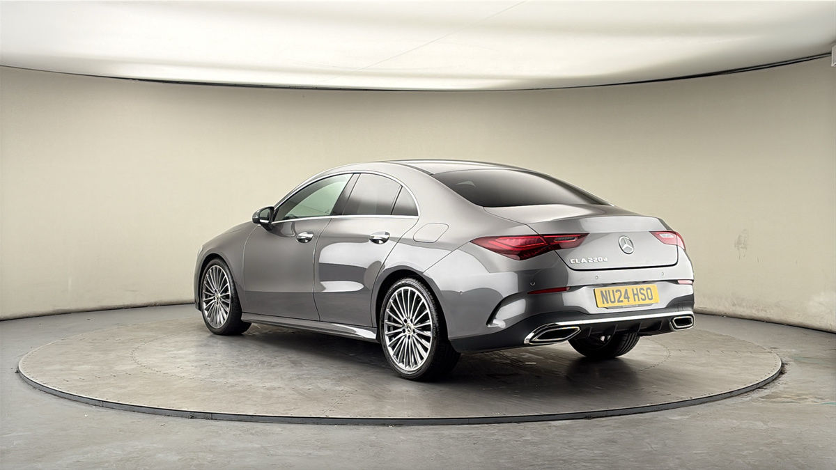 Mercedes-Benz CLA Image 2