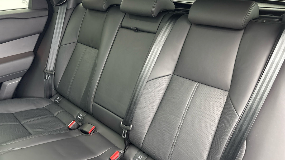 Land Rover Range Rover Velar Image 8