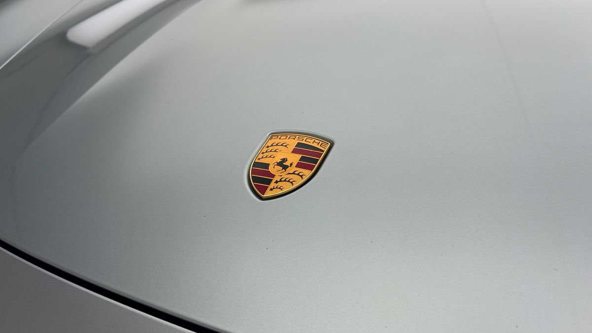 Porsche Taycan Image 24