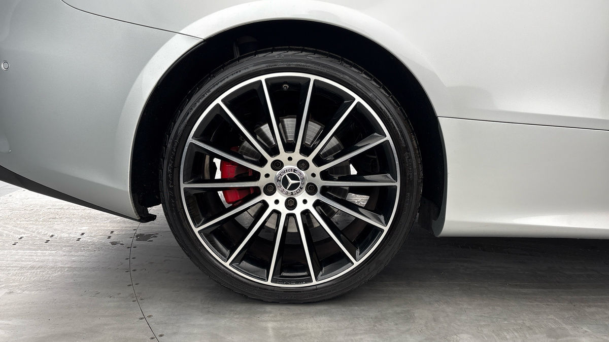 Mercedes-Benz E Class Image 10