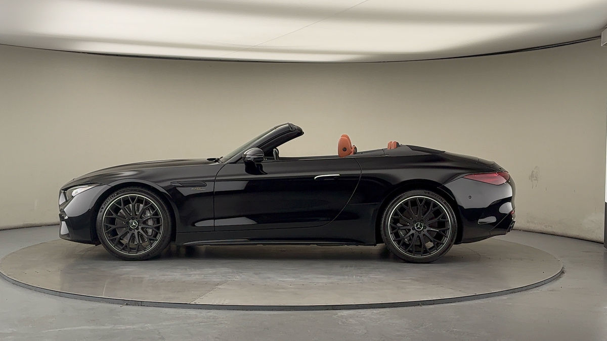 Mercedes-Benz SL Image 15