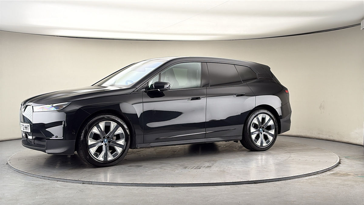 More views of BMW iX