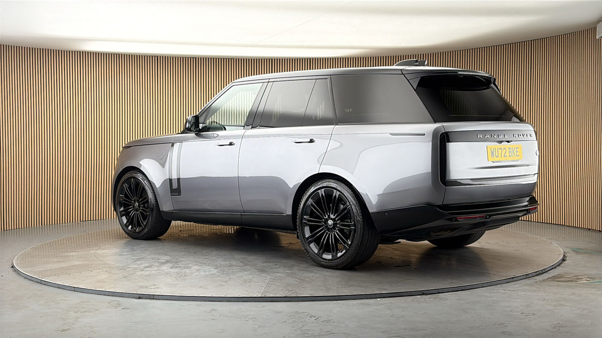 More views of Land Rover Range Rover