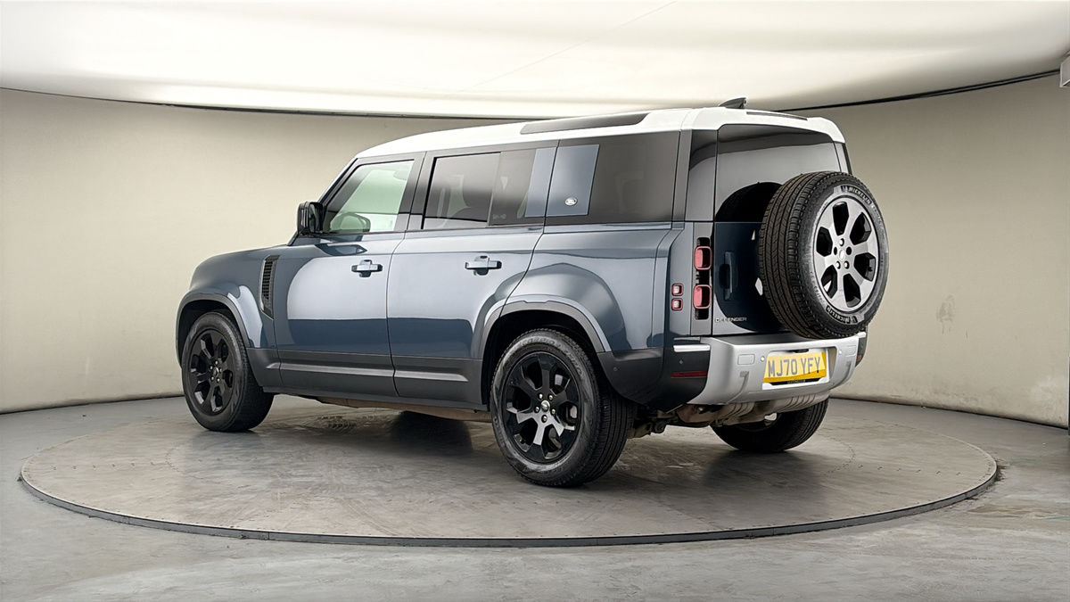 More views of Land Rover Defender 110