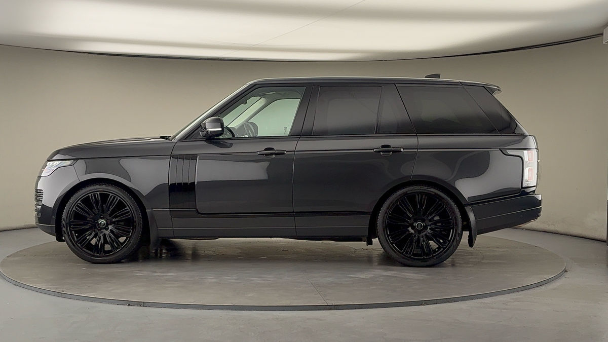 More views of Land Rover Range Rover