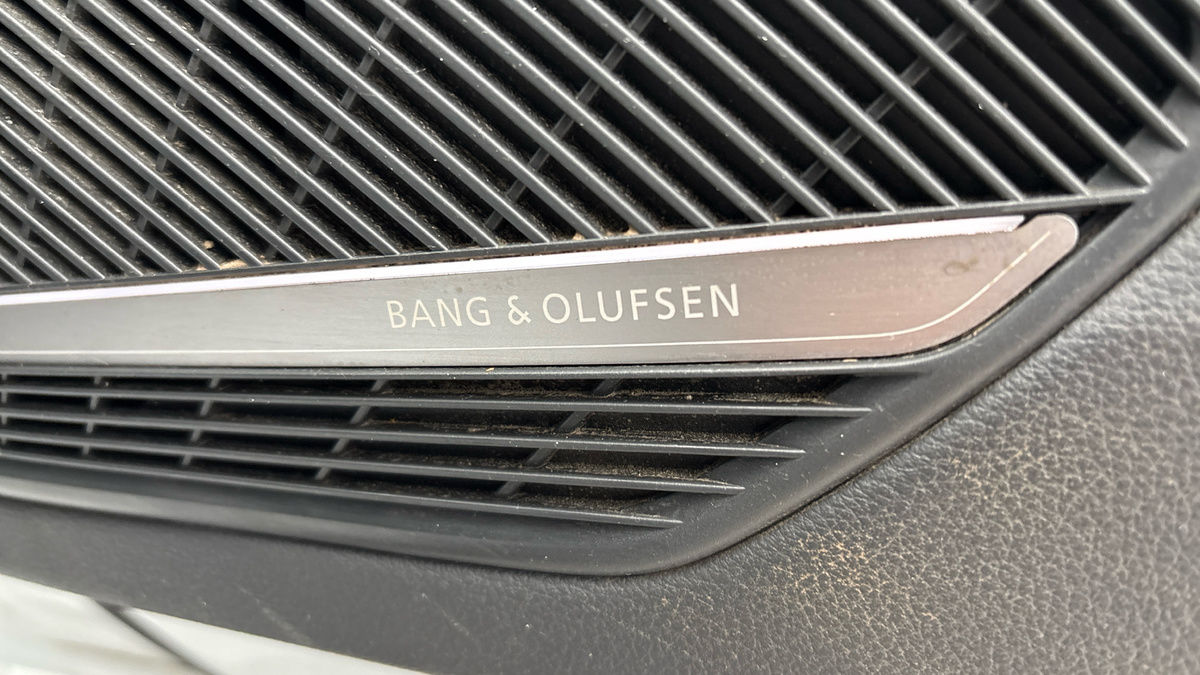 Audi S4 Avant Image 25