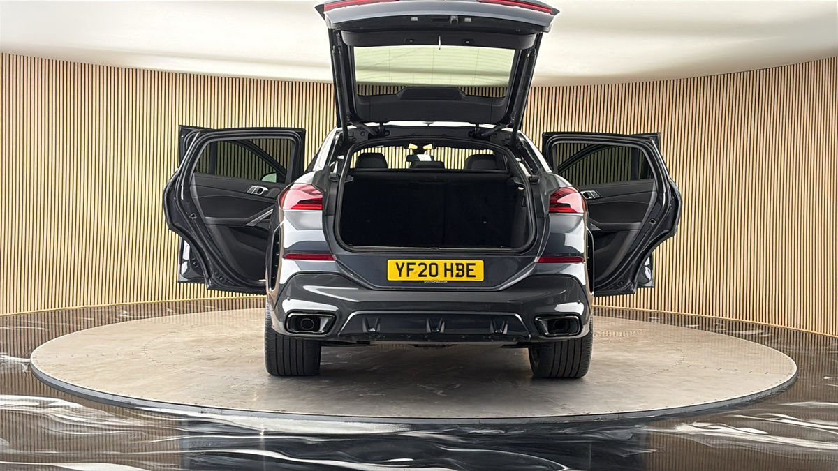 More views of BMW X6