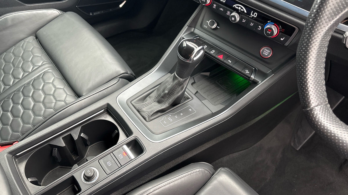 Audi RS Q3 Image 18
