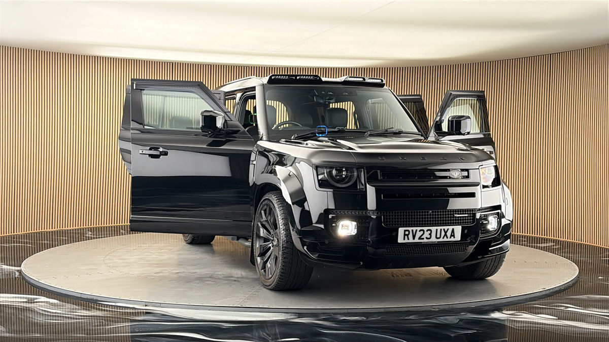 More views of Land Rover Defender 110