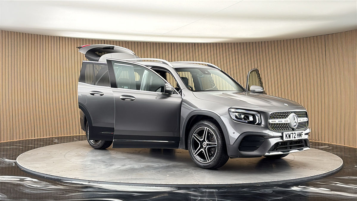 More views of Mercedes-Benz GLB