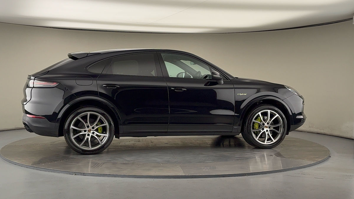 More views of Porsche Cayenne