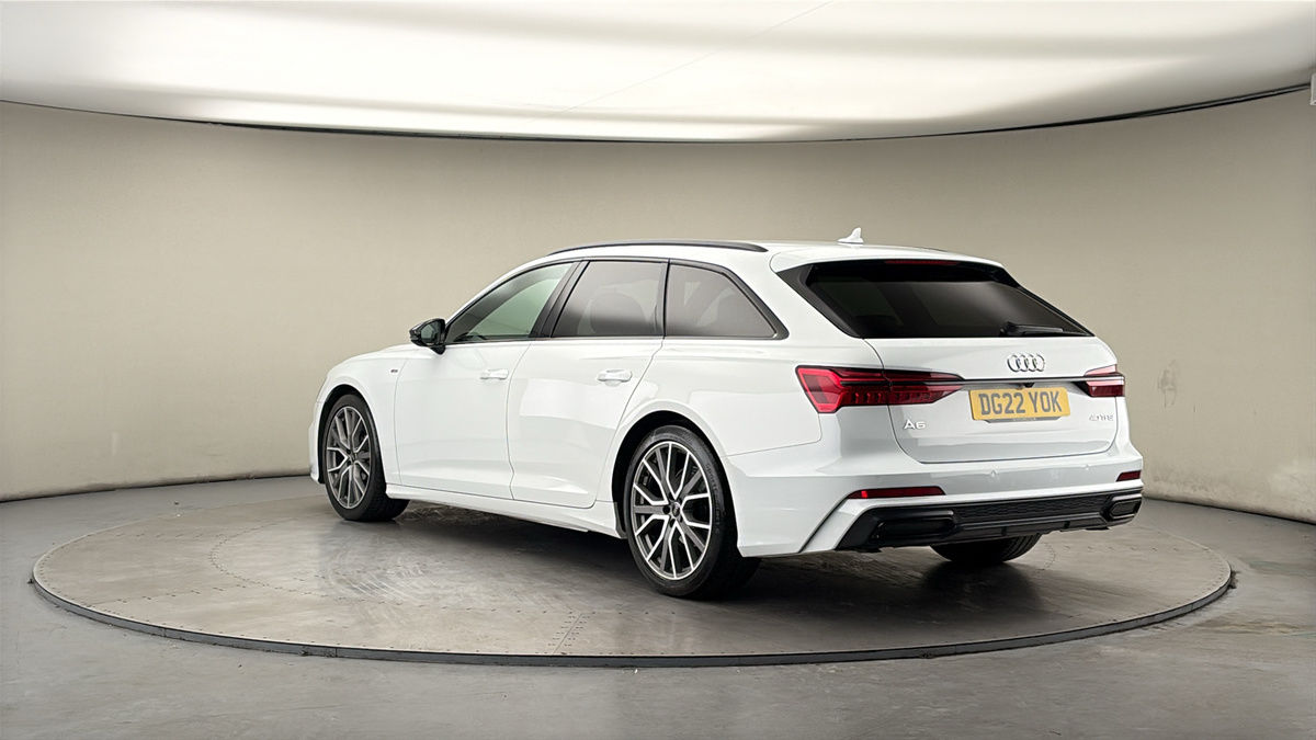 Audi A6 Avant Image 2