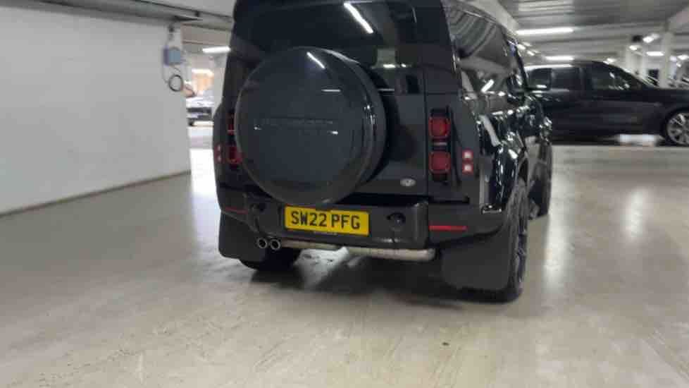 More views of Land Rover Defender 90