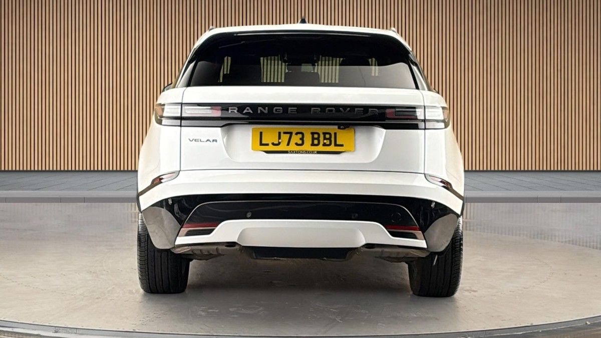 Land Rover Range Rover Velar Image 4
