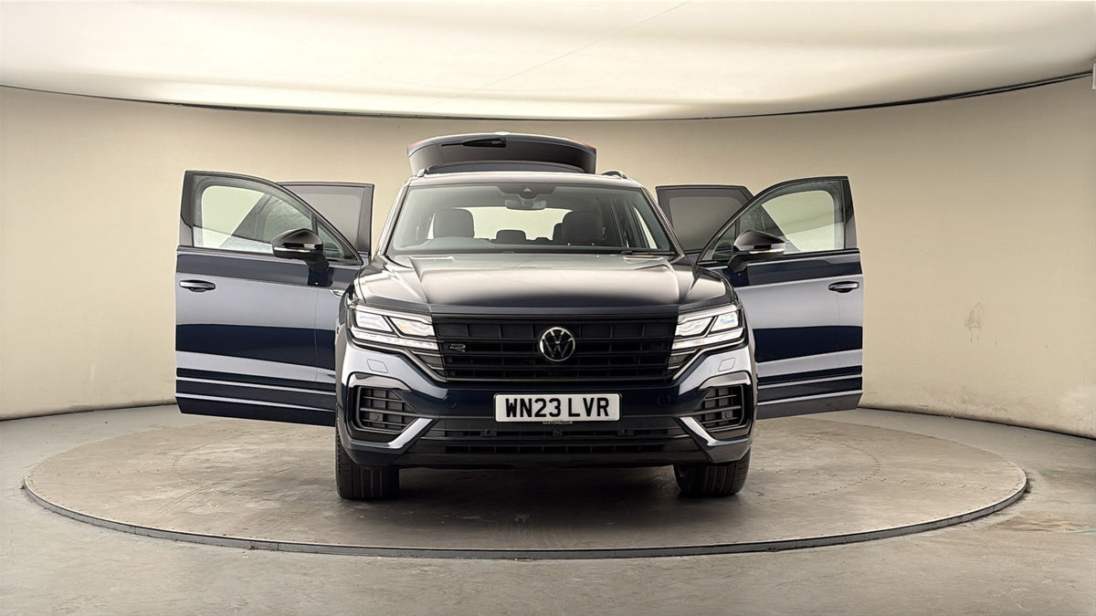 More views of Volkswagen Touareg