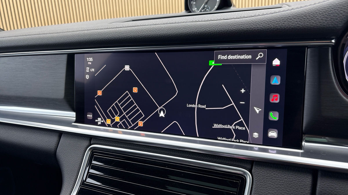 Porsche Panamera Image 17