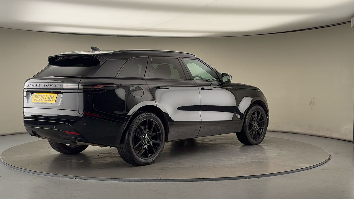 Land Rover Range Rover Velar Image 21