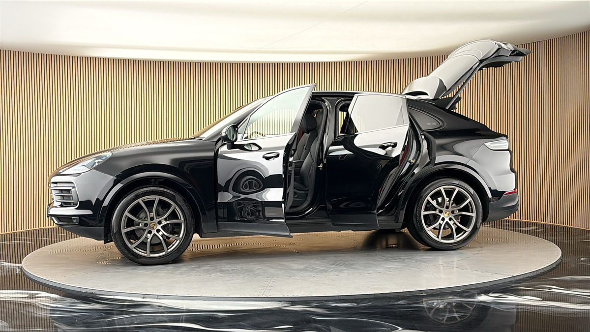 More views of Porsche Cayenne