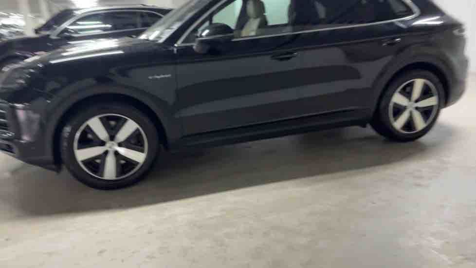 More views of Porsche Cayenne