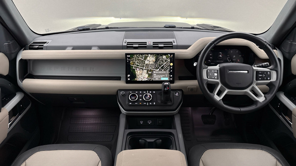 Land Rover Defender 110 Urban Image 12