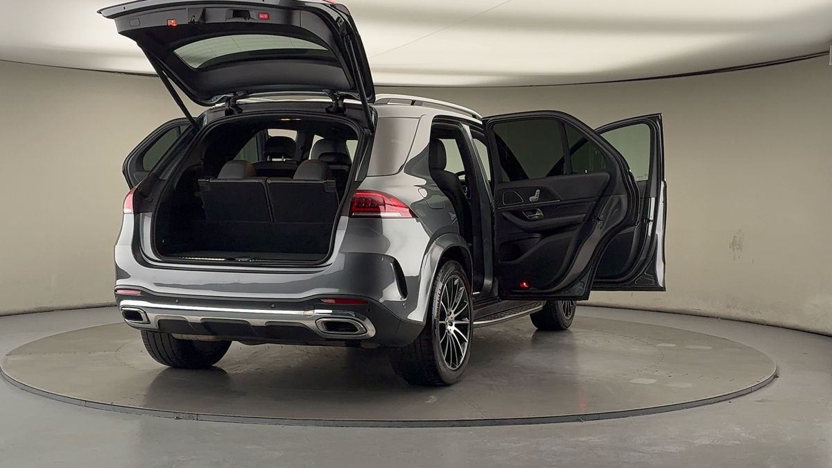 More views of Mercedes-Benz GLE