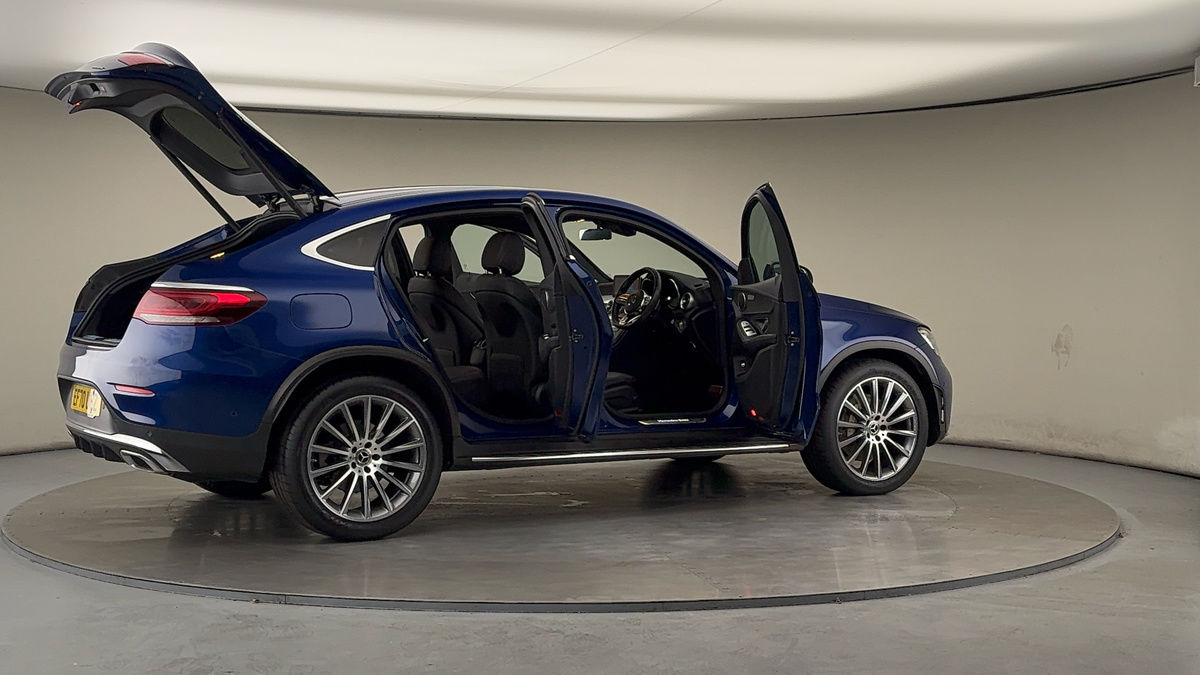 More views of Mercedes-Benz GLC