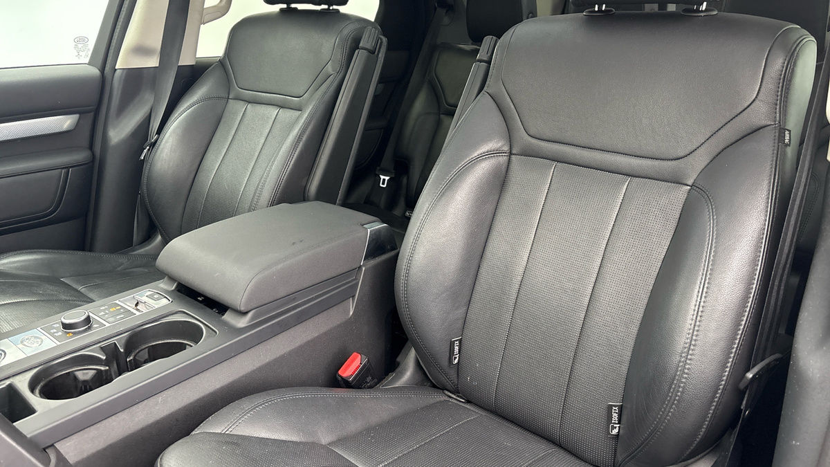 Land Rover Discovery Image 13