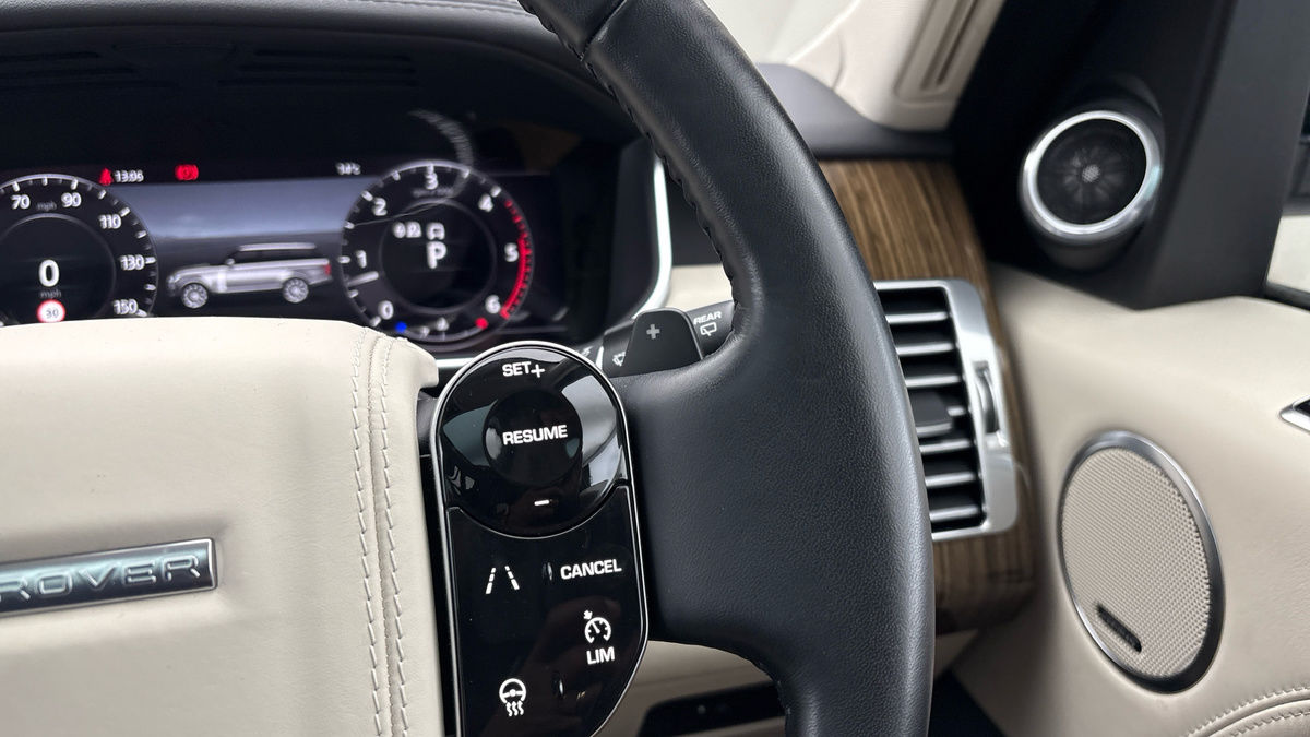 Land Rover Range Rover Image 28