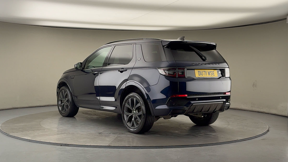 Land Rover Discovery Sport Image 2