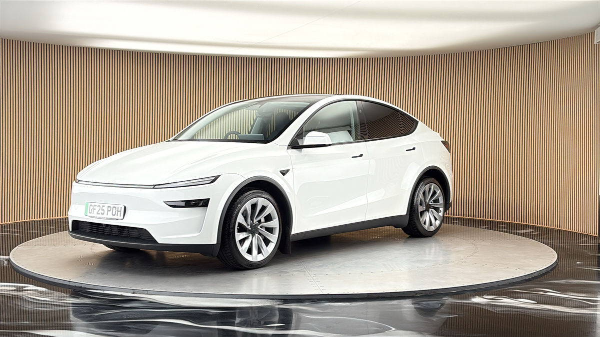 Tesla Model Y Image 20