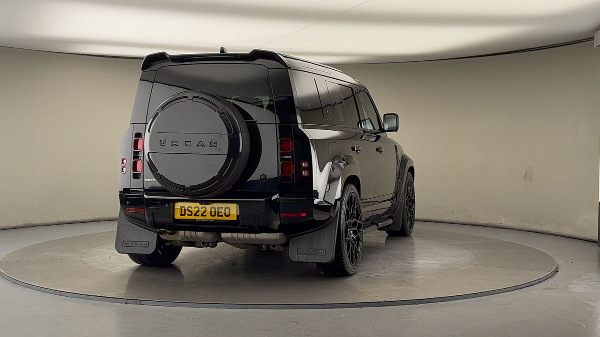 More views of Land Rover Defender 110