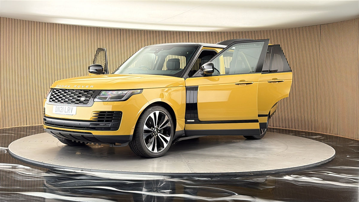More views of Land Rover Range Rover