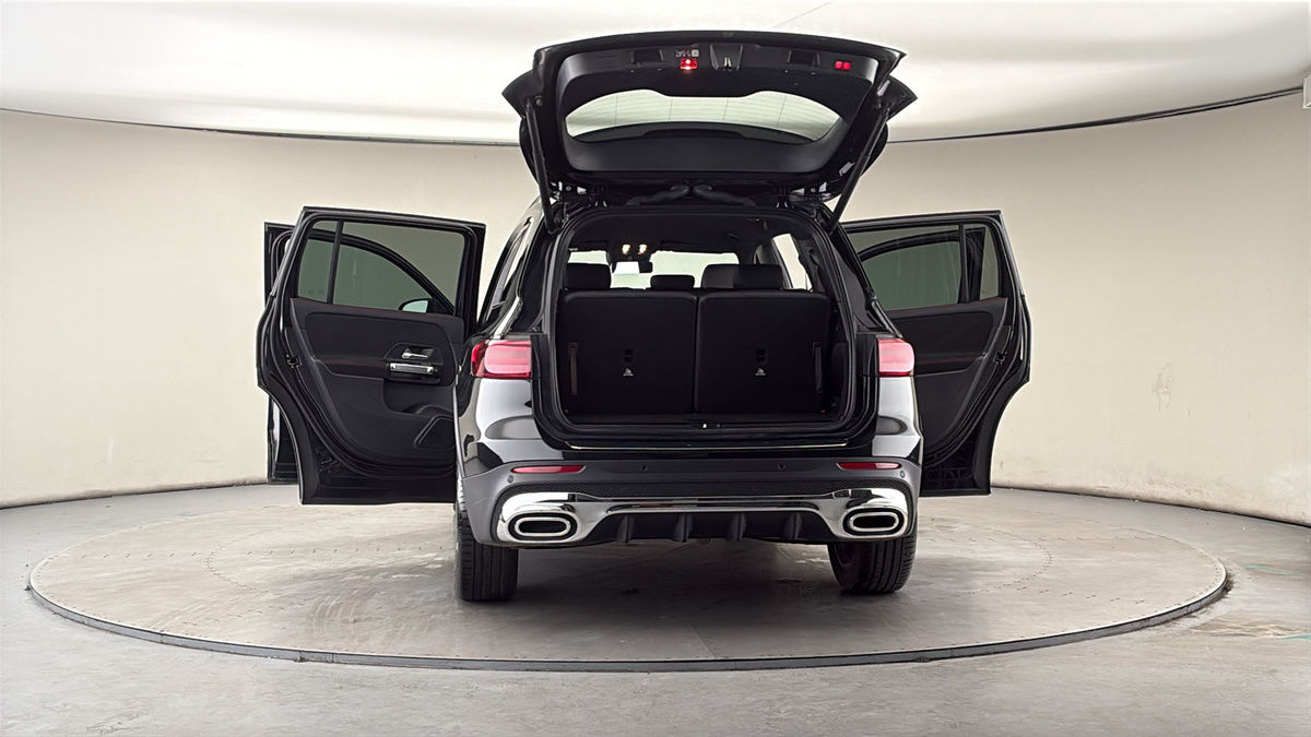 More views of Mercedes-Benz GLB