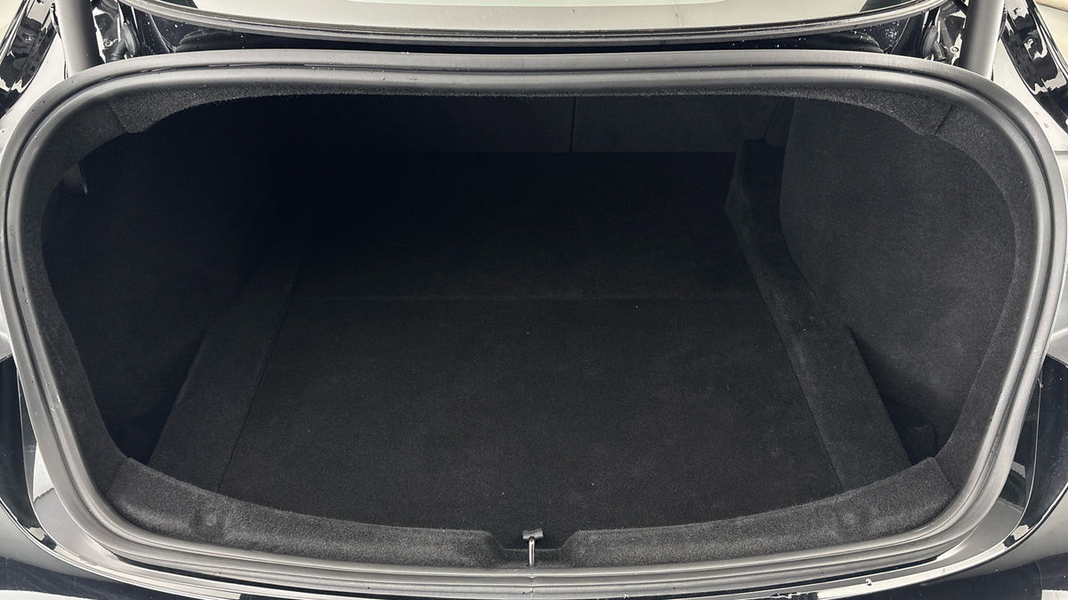 Tesla Model 3 Image 12