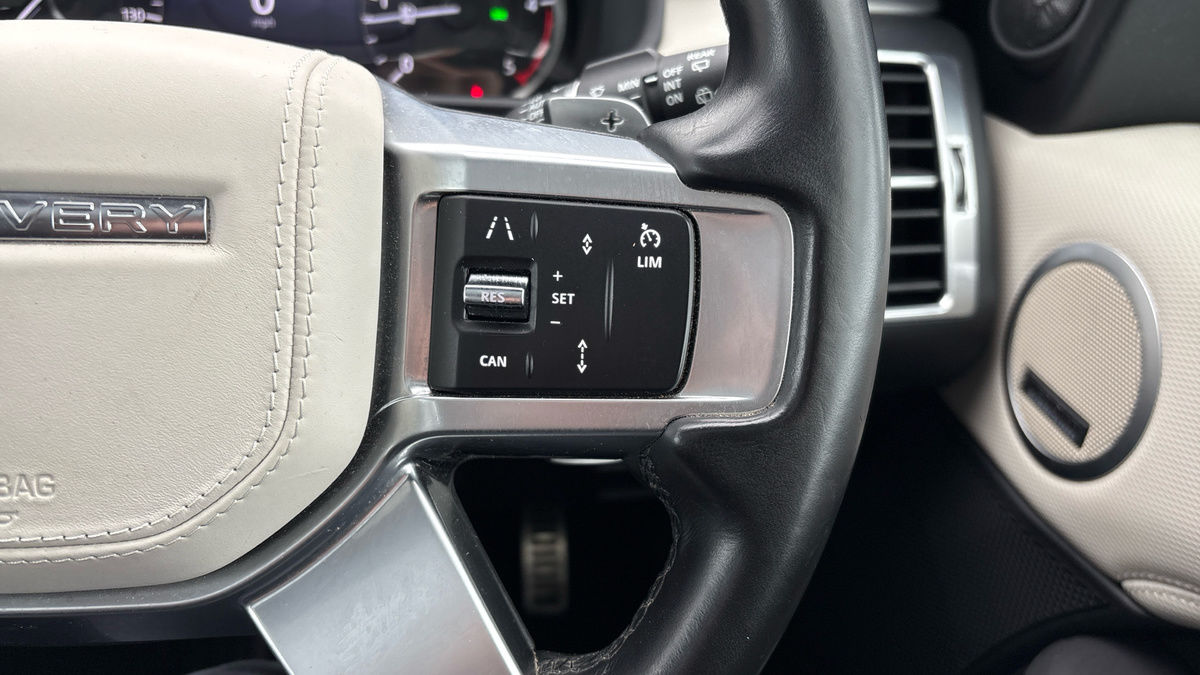 Land Rover Discovery Image 14