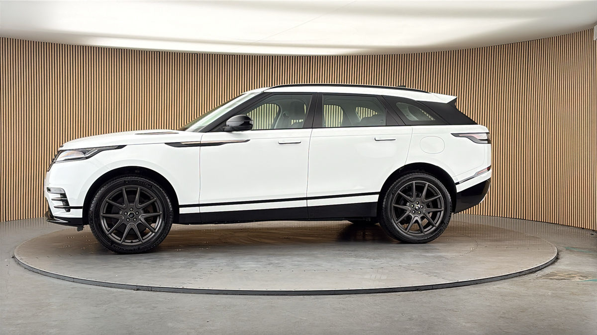 More views of Land Rover Range Rover Velar