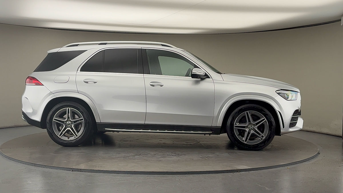 More views of Mercedes-Benz GLE