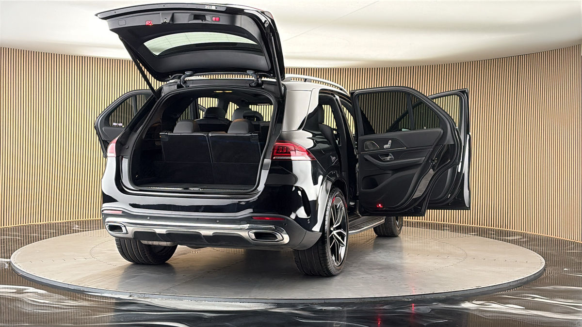 More views of Mercedes-Benz GLE