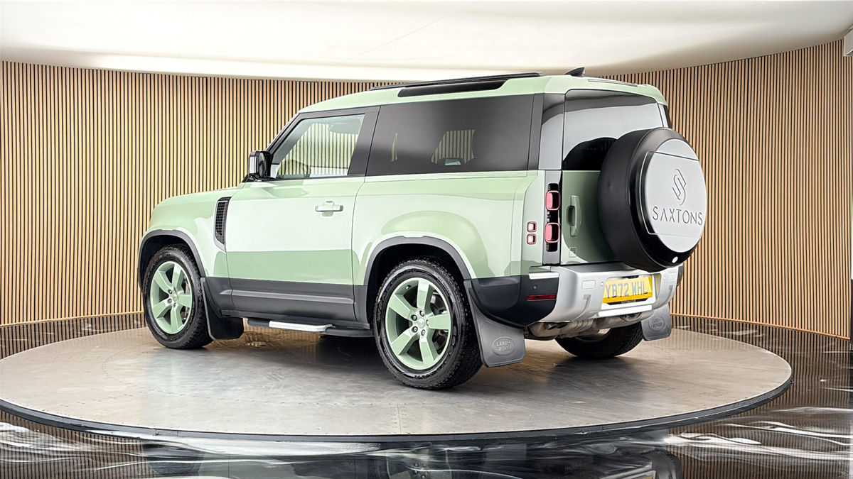More views of Land Rover Defender 90