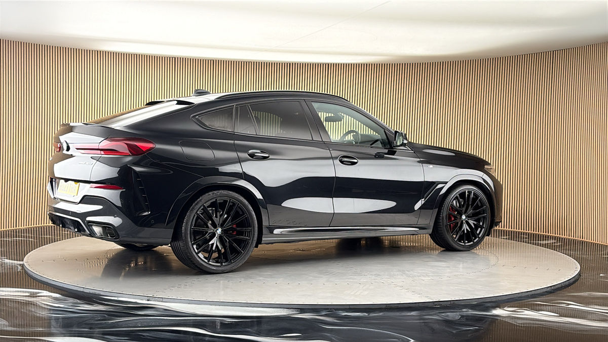 More views of BMW X6