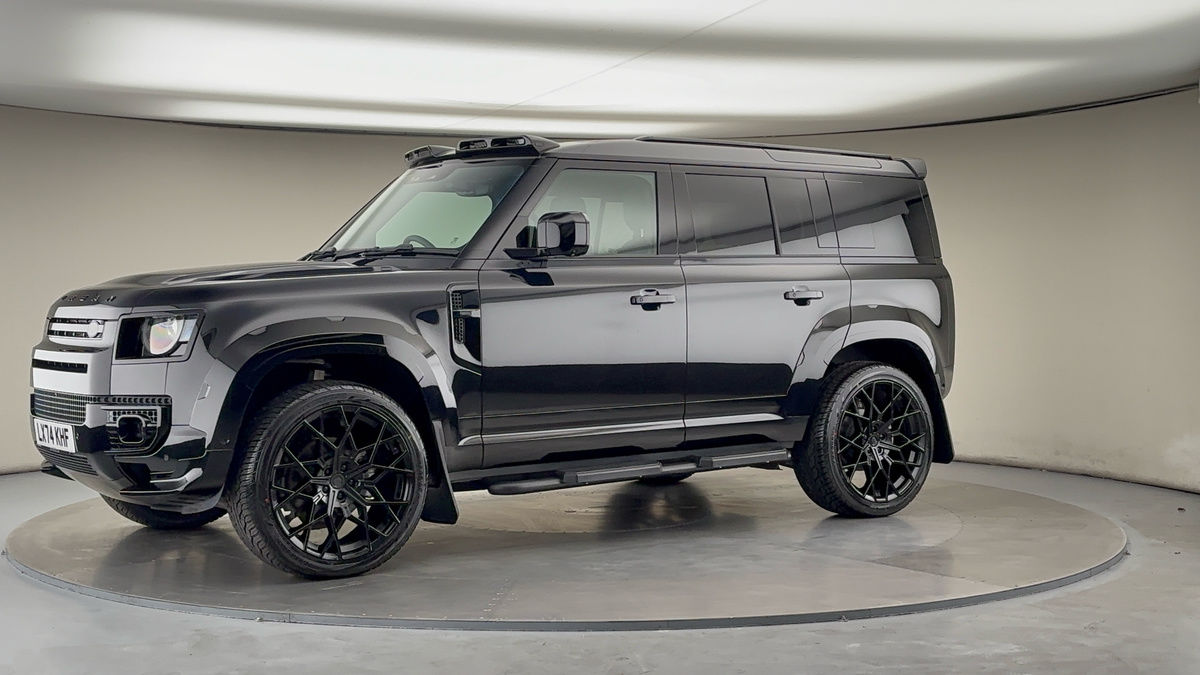 More views of Land Rover Defender 110