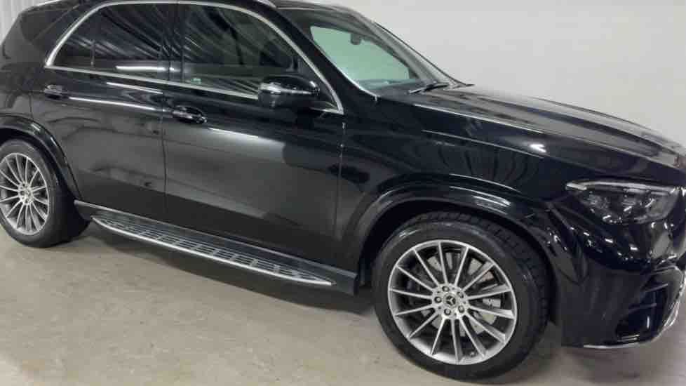 More views of Mercedes-Benz GLE