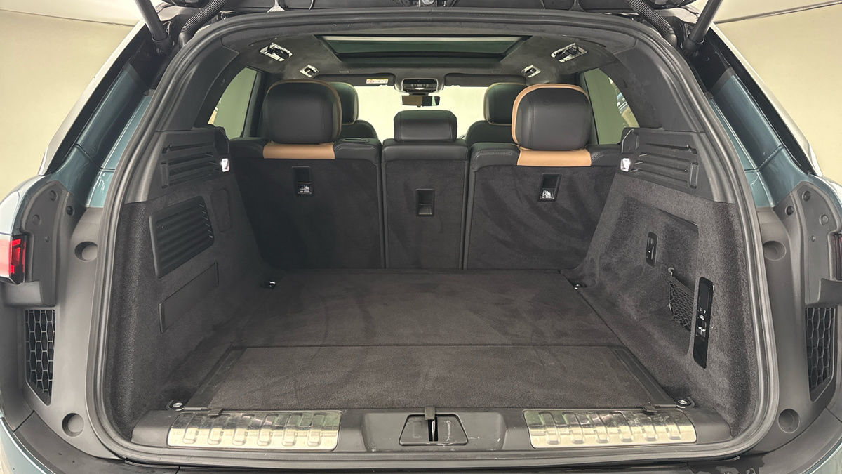 Land Rover Range Rover Sport Image 11