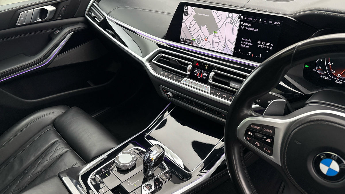 BMW X7 Image 18