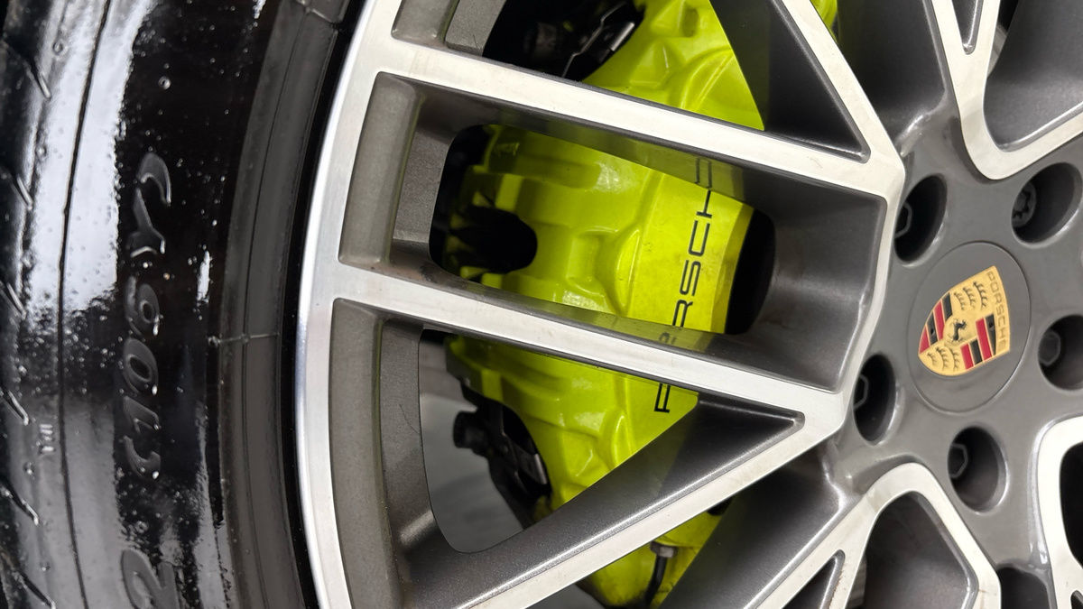 Porsche Cayenne Image 27